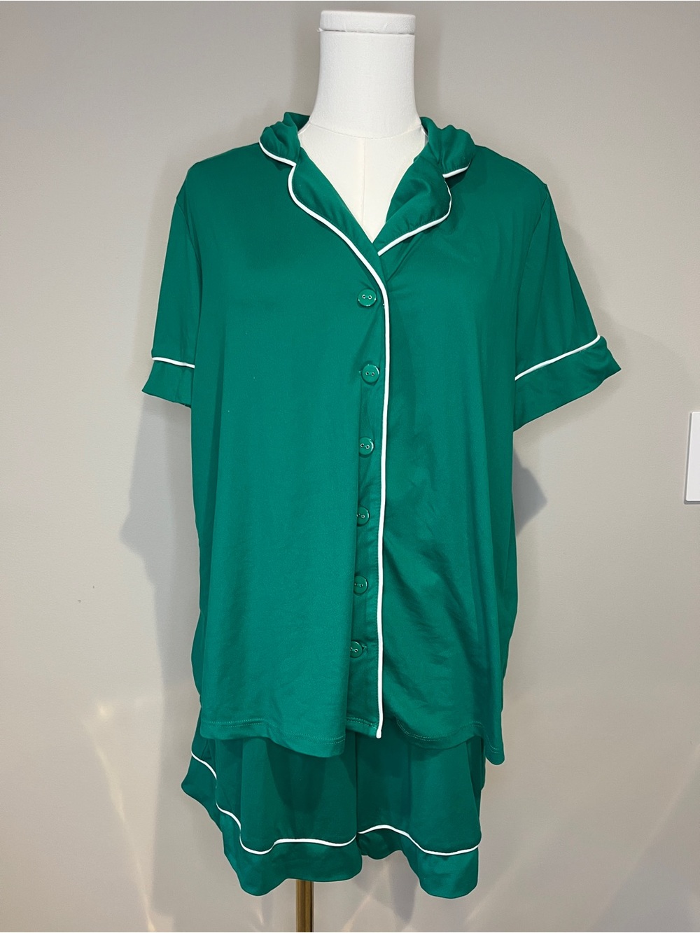 LuLaRoe Green Short Sleeve Pajama Set with White Piping